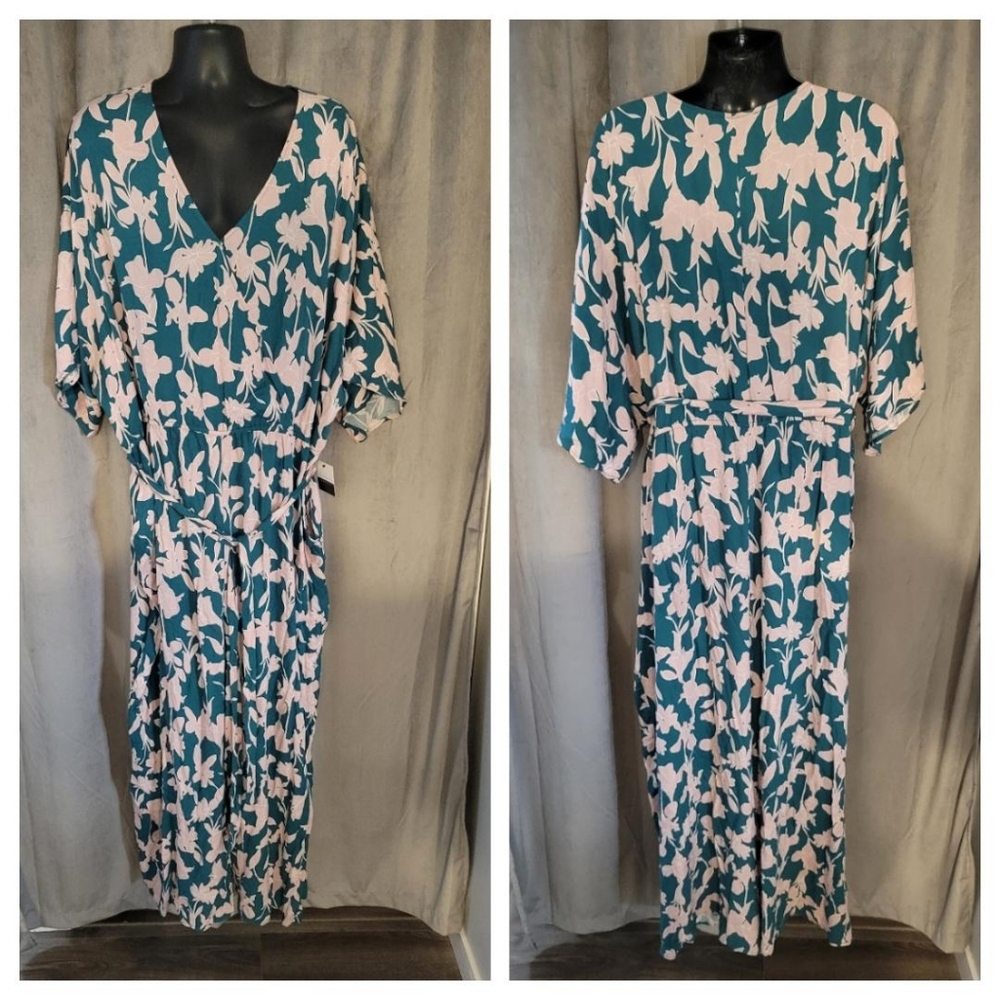 NWT Size 26 Eloquii jumpsuit